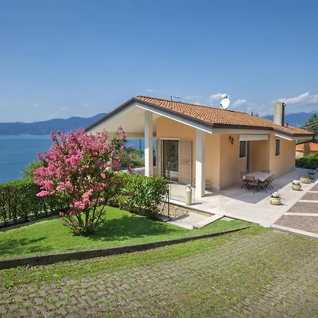 Sybille With Pool And View Villa *