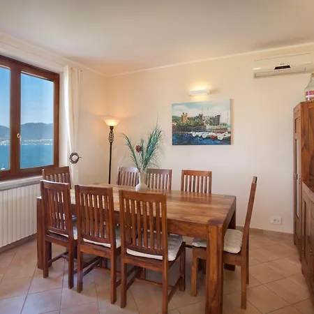 Sybille With Pool And View Villa