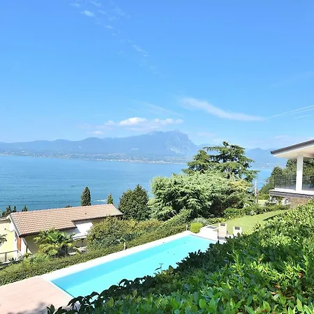 Sybille With Pool And View Villa *