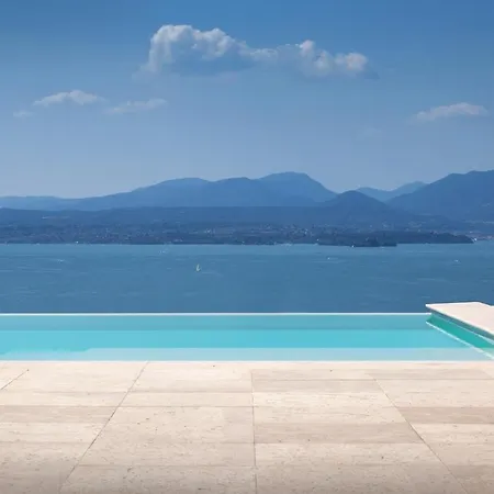 Sybille With Pool And View Torri Del Benaco